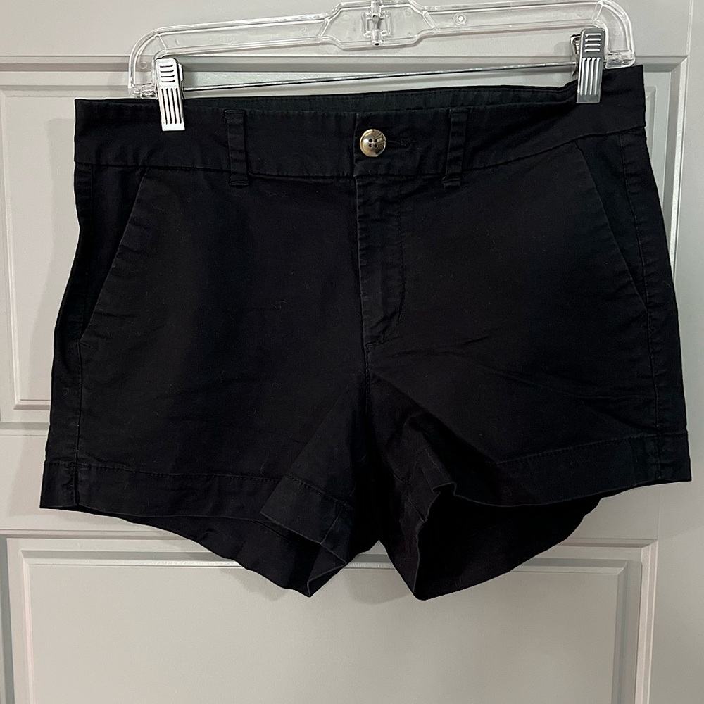 ❌SOLD❌  Old Navy Everyday Mid Rise Shorts Size 6 - Black